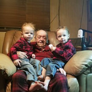 Meet your Posher, Johnnicole